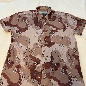 Stylish Camouflage Button Down Shirt for Men